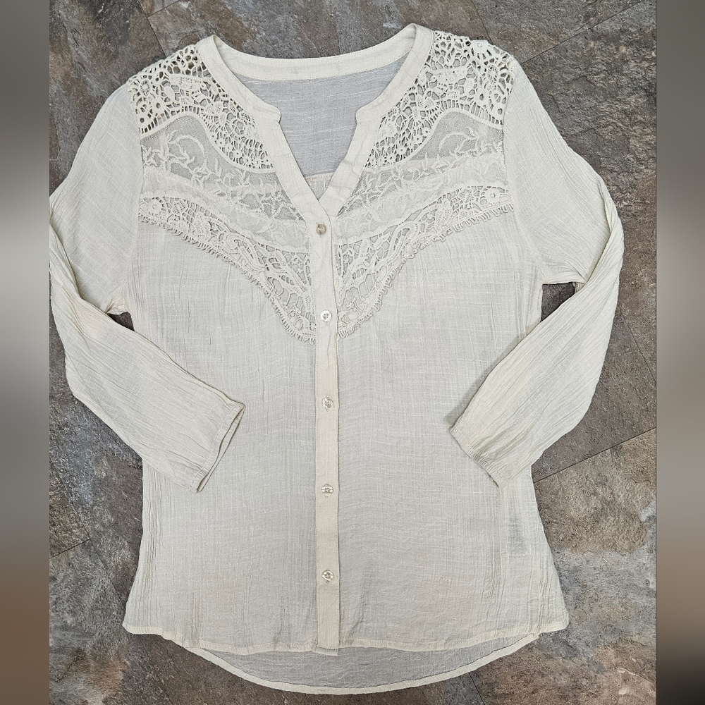 Cream Gauze Blouse With Lace
